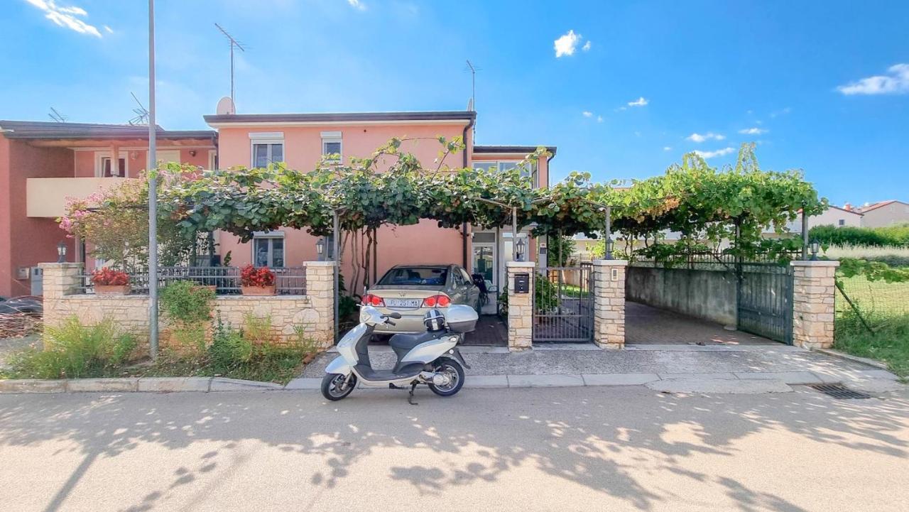 Appartement Stelia à Novigrad Istria Extérieur photo