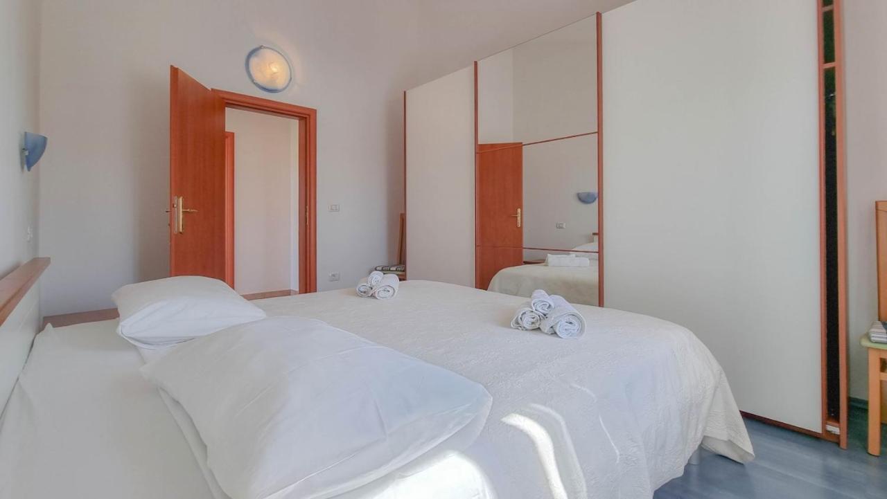 Appartement Stelia à Novigrad Istria Extérieur photo